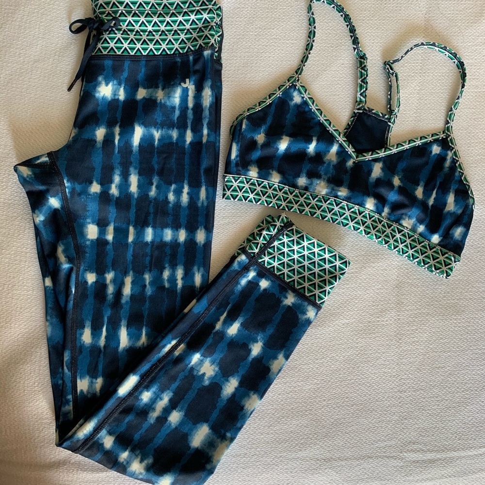 Joy Lab Legging & Sports Bra Set